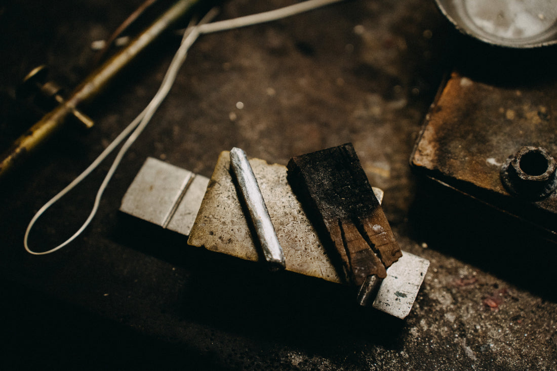 What is 925 Sterling Silver? A Guide to Authenticity and Quality