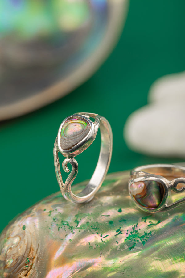 Teardrop arc silver ring – part of Argenté’s seashell-inspired jewelry collection