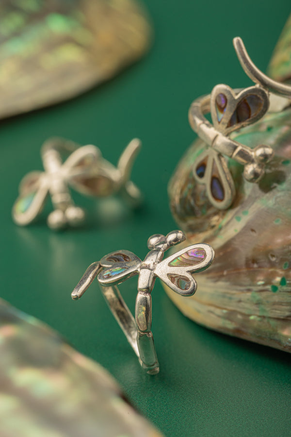 Elegant dragonfly jewelry for women – Argenté handcrafted ring