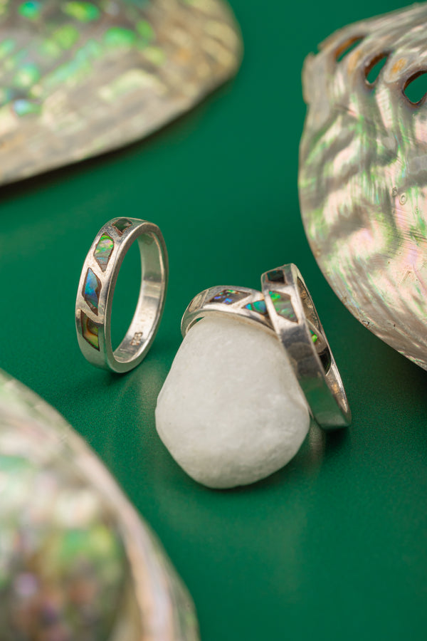 Polished silver ocean-inspired ring – artisan made in Vietnam